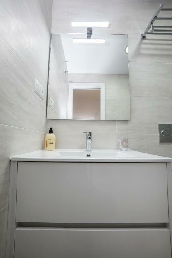 Apartamentos Mombasa 2 Planta Nerja Dış mekan fotoğraf