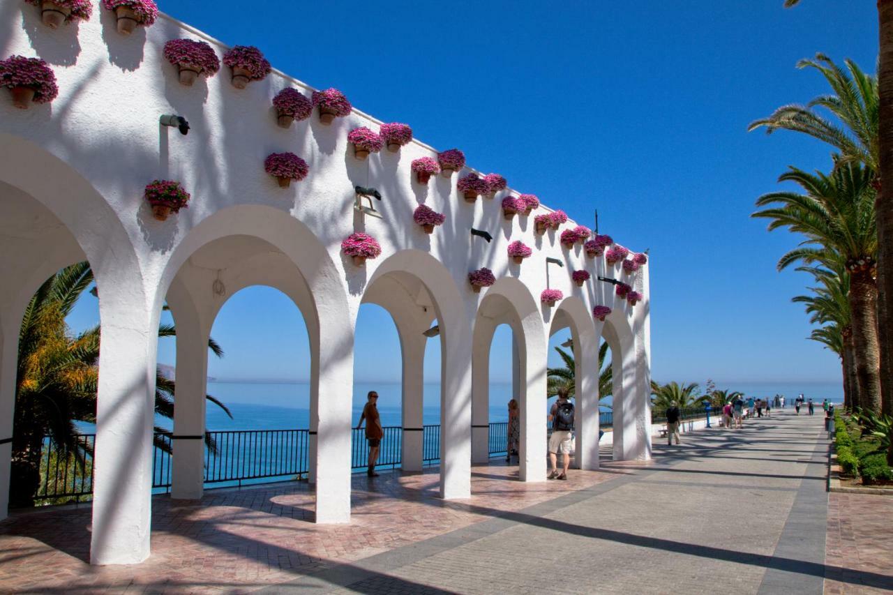 Apartamentos Mombasa 2 Planta Nerja Dış mekan fotoğraf